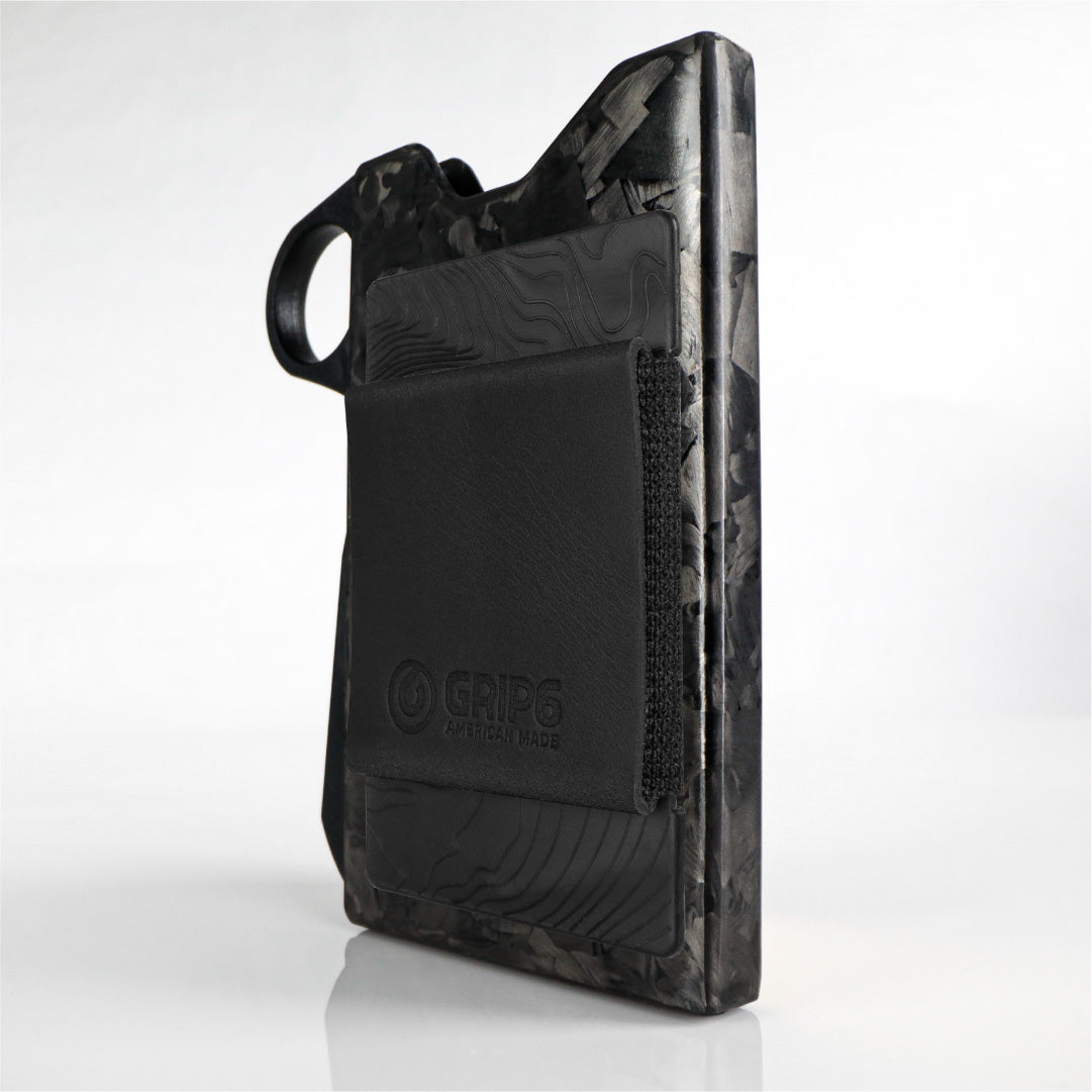 carbon fiber wallet with money band swatch-image