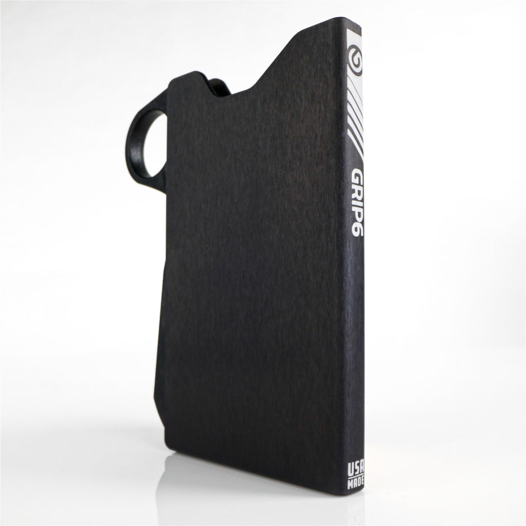 black minimalist wallet