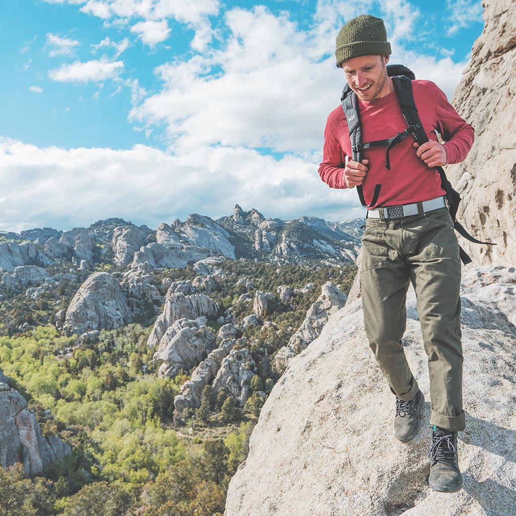 hiker wearing minimalist belt