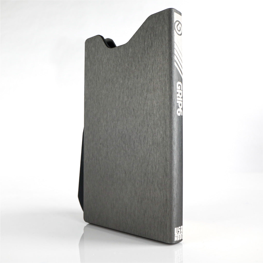 slim wallet gunmetal color swatch-image