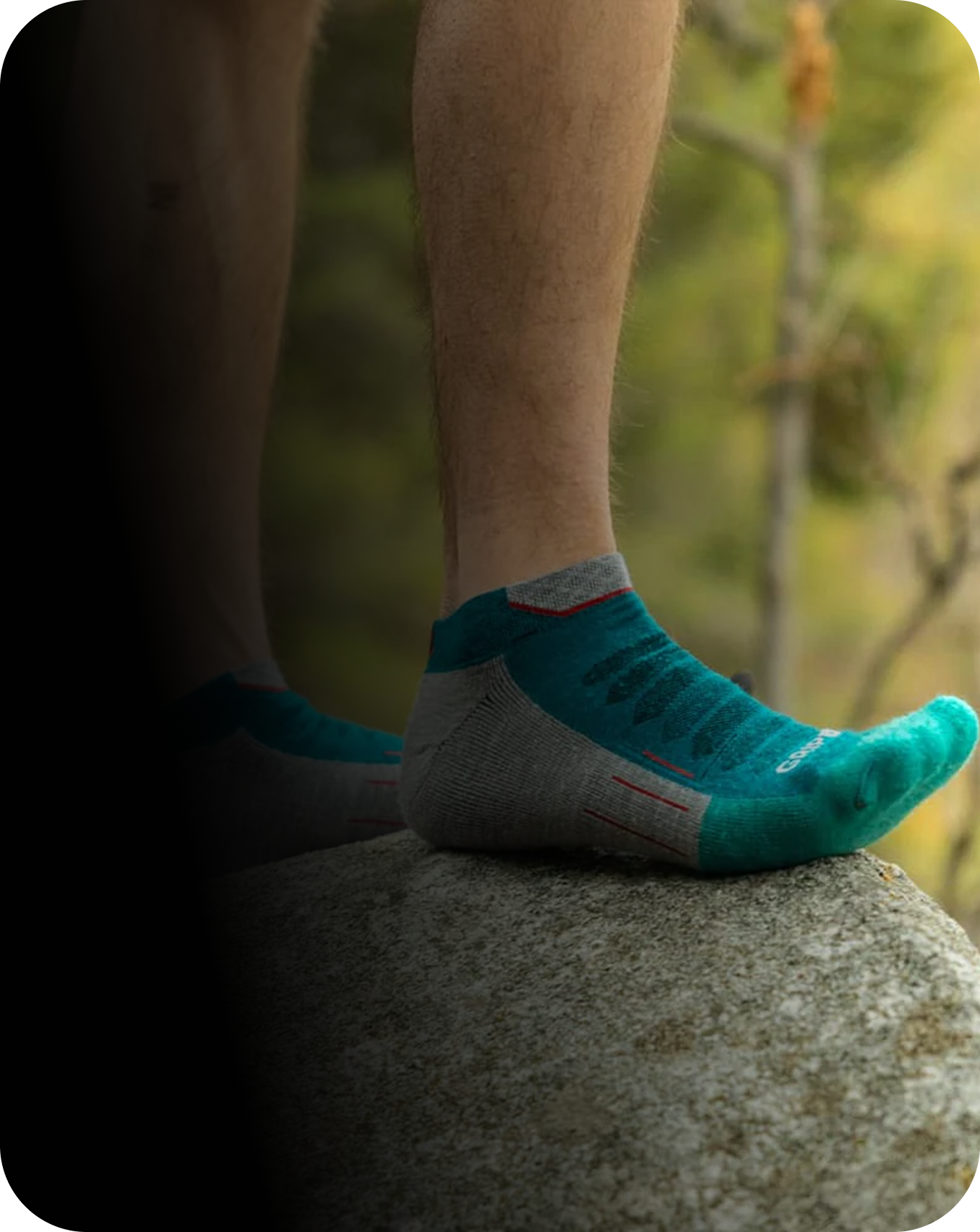 <p>DRY FEET. ZERO SLIDE. NO BLISTERS.</p>